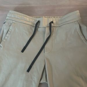 Bonobos Jogger Pants in cream Size M SHORT